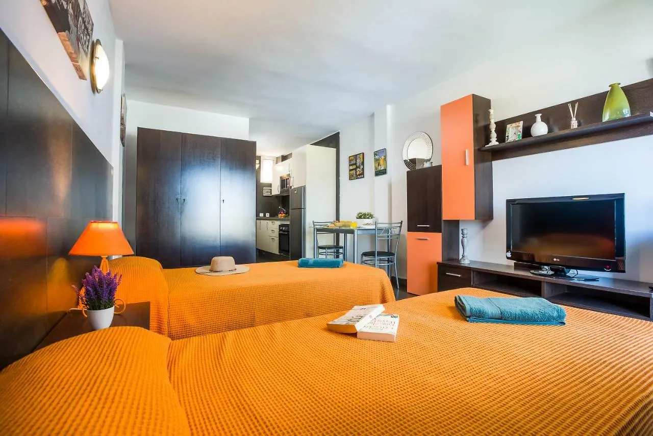 926 Fabulous View Of Lasamericas, Seafront Studio! Playa de las Américas Daire